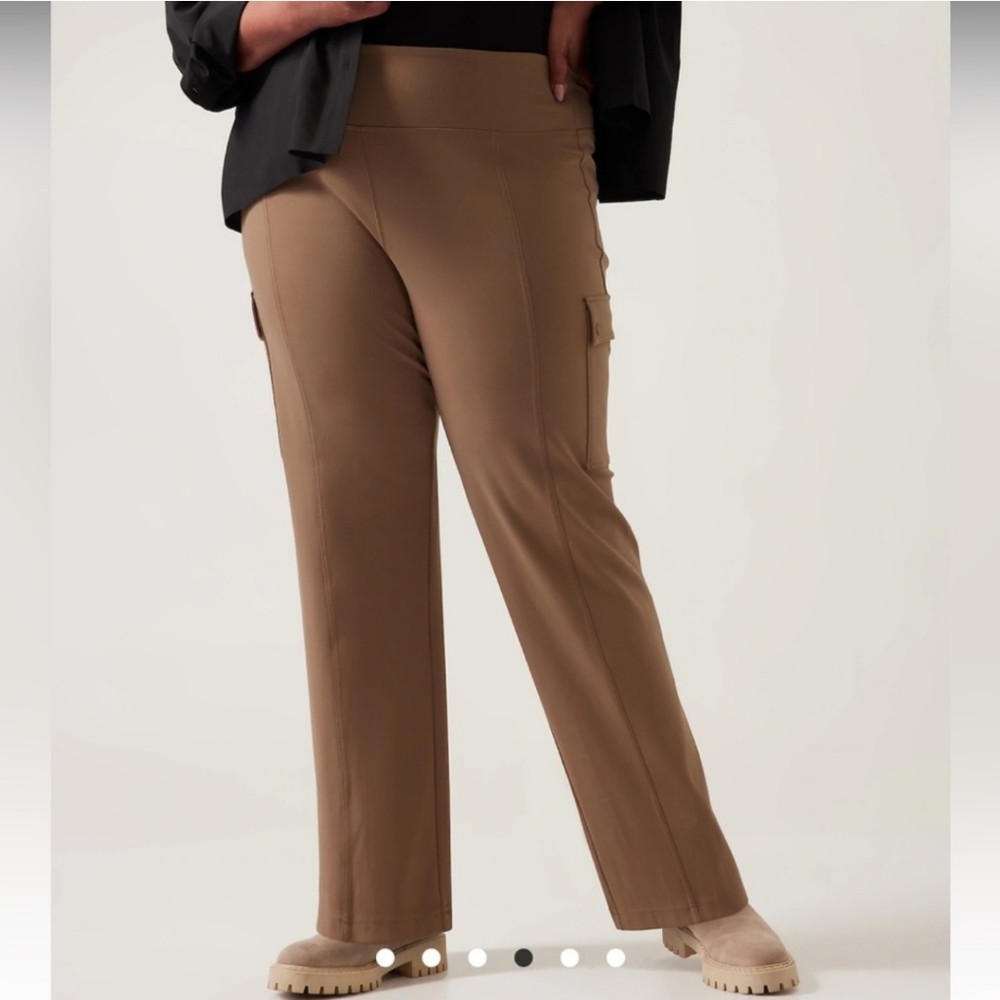 Athleta Women's Delancey Straight Cargo Pant Rustic Beige - 1X